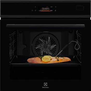 Vestavná parní trouba Electrolux EOB8S39H